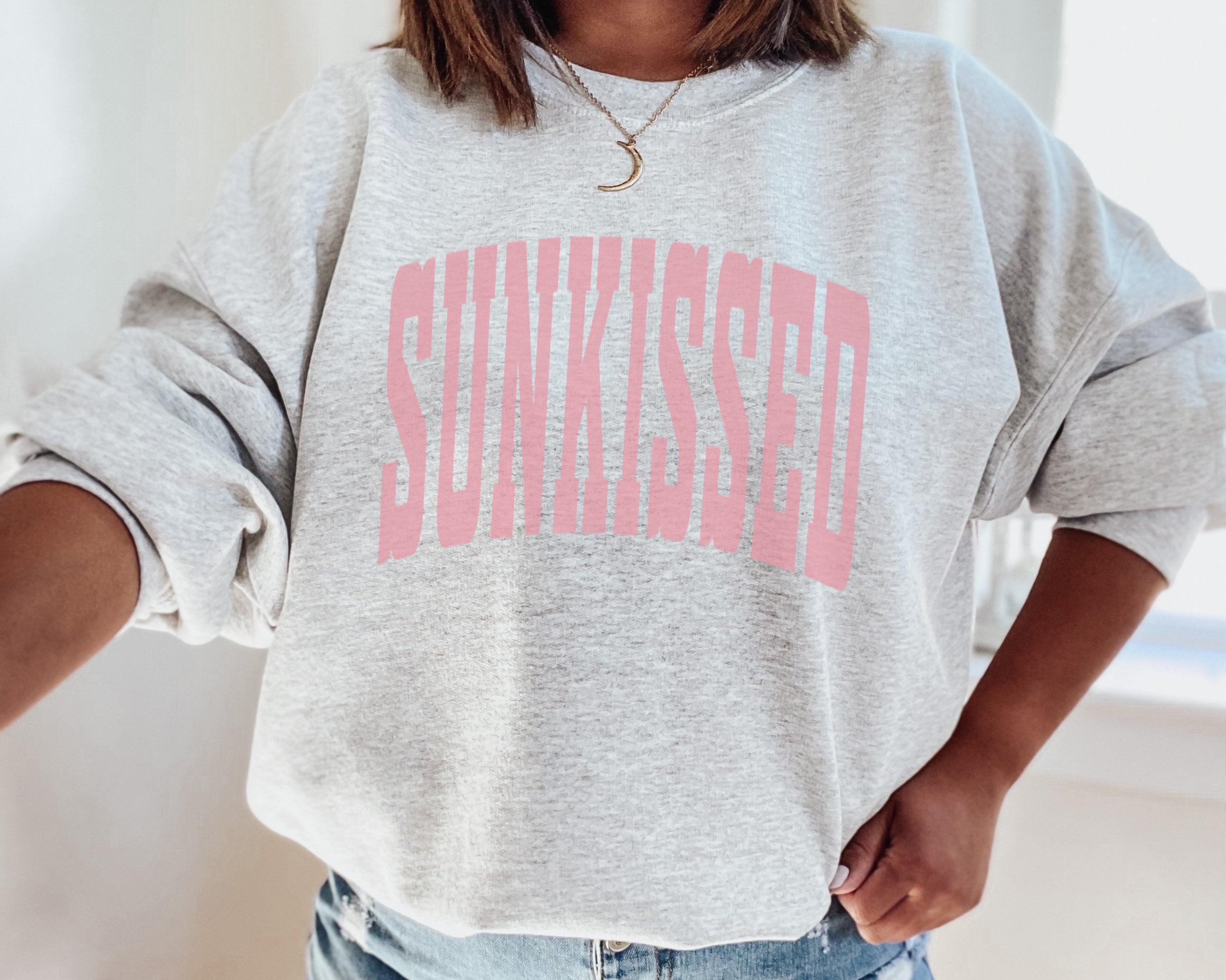 Sunkissed Summer Sweatshirt Women Trendy Crewneck Vintage Sweatshirt Beach Sweatshirt Aesthetic VSCO Sweatshirt Preppy Clothes Lake Shirt