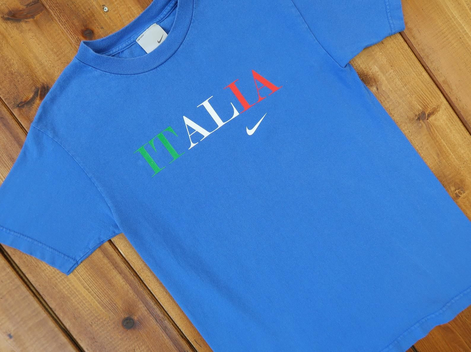 Vintage Italia T Shirt J8