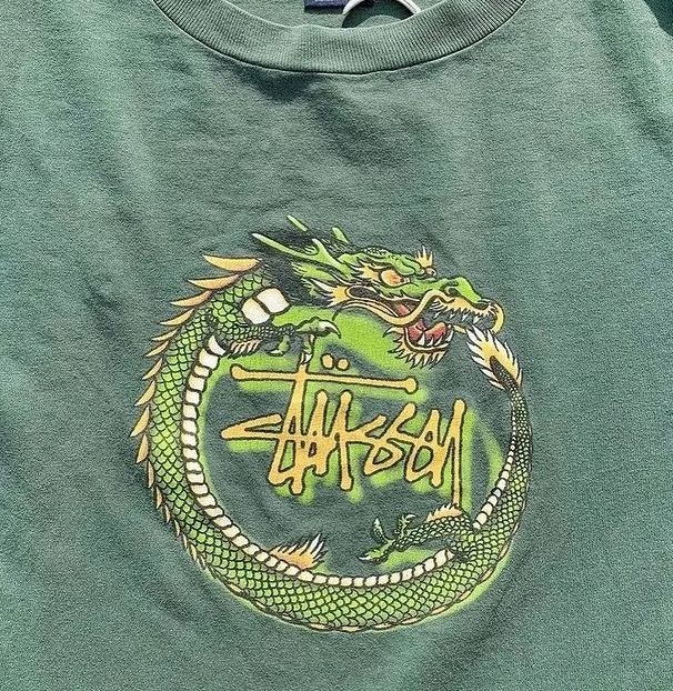 90s Stussy Dragons T-Shirt Outfit N297, Shirt Outfit Idea