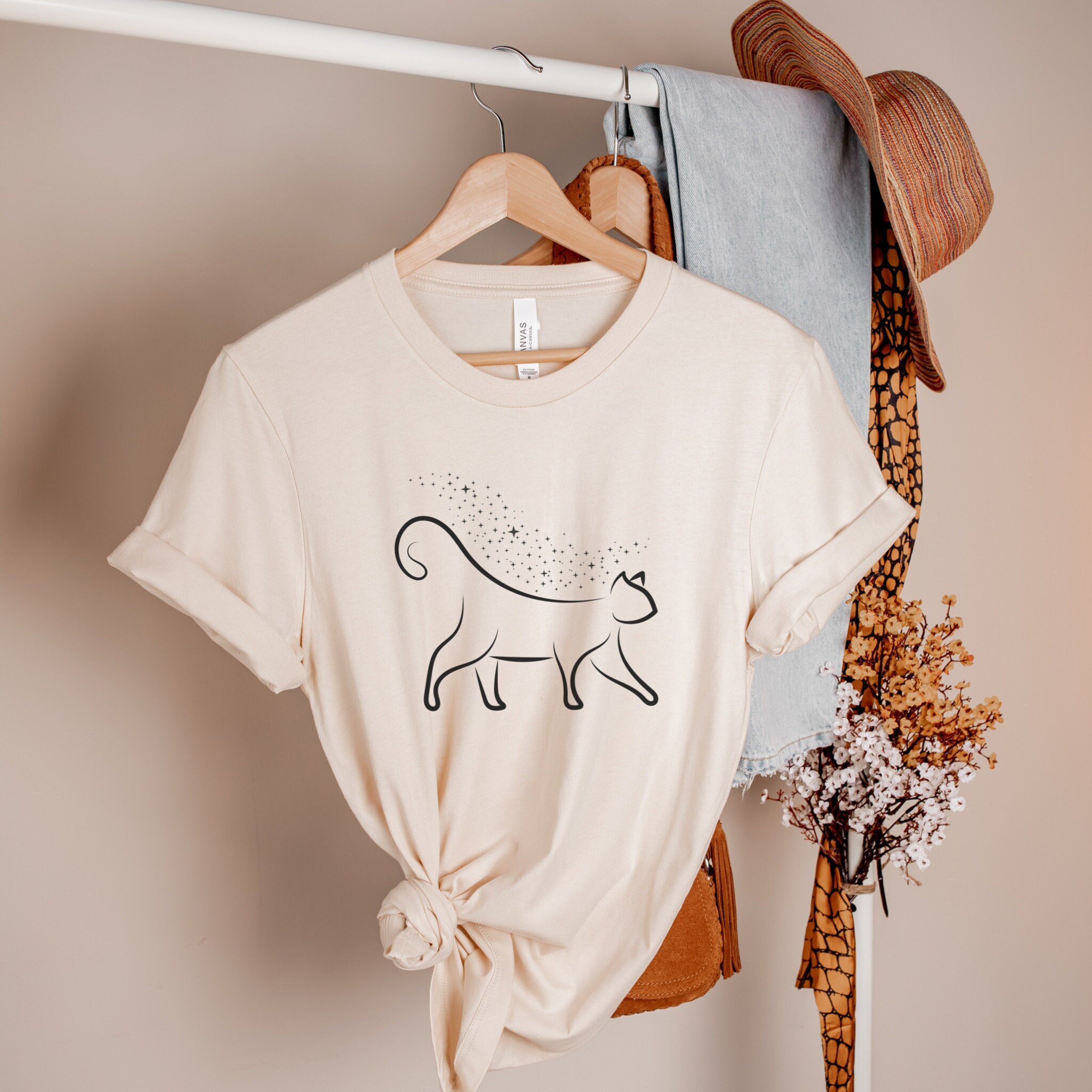 Celestial Cat Shirt Women Minimalist Cat TShirt Cute Cat Shirt Indie Clothing Cat Mom Shirt Cat Mama T Shirt Cat Lover Gift Boho Cat Shirts