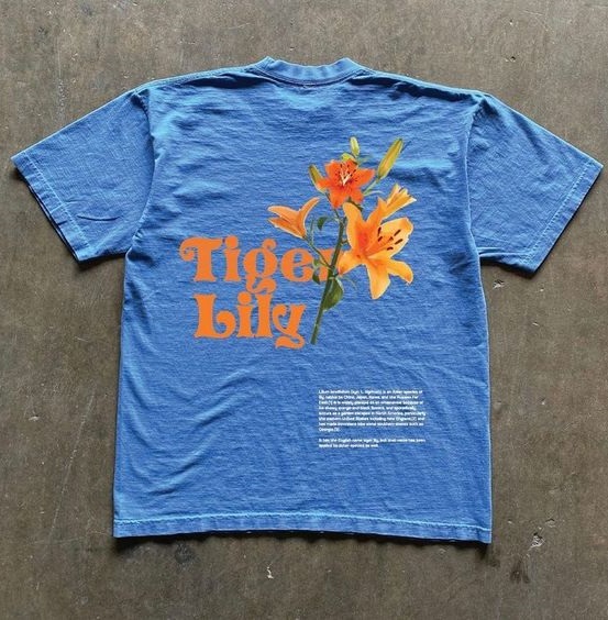 Tiger Lily Flower Tee Shirt Outfit, Shirt Outfit Idea