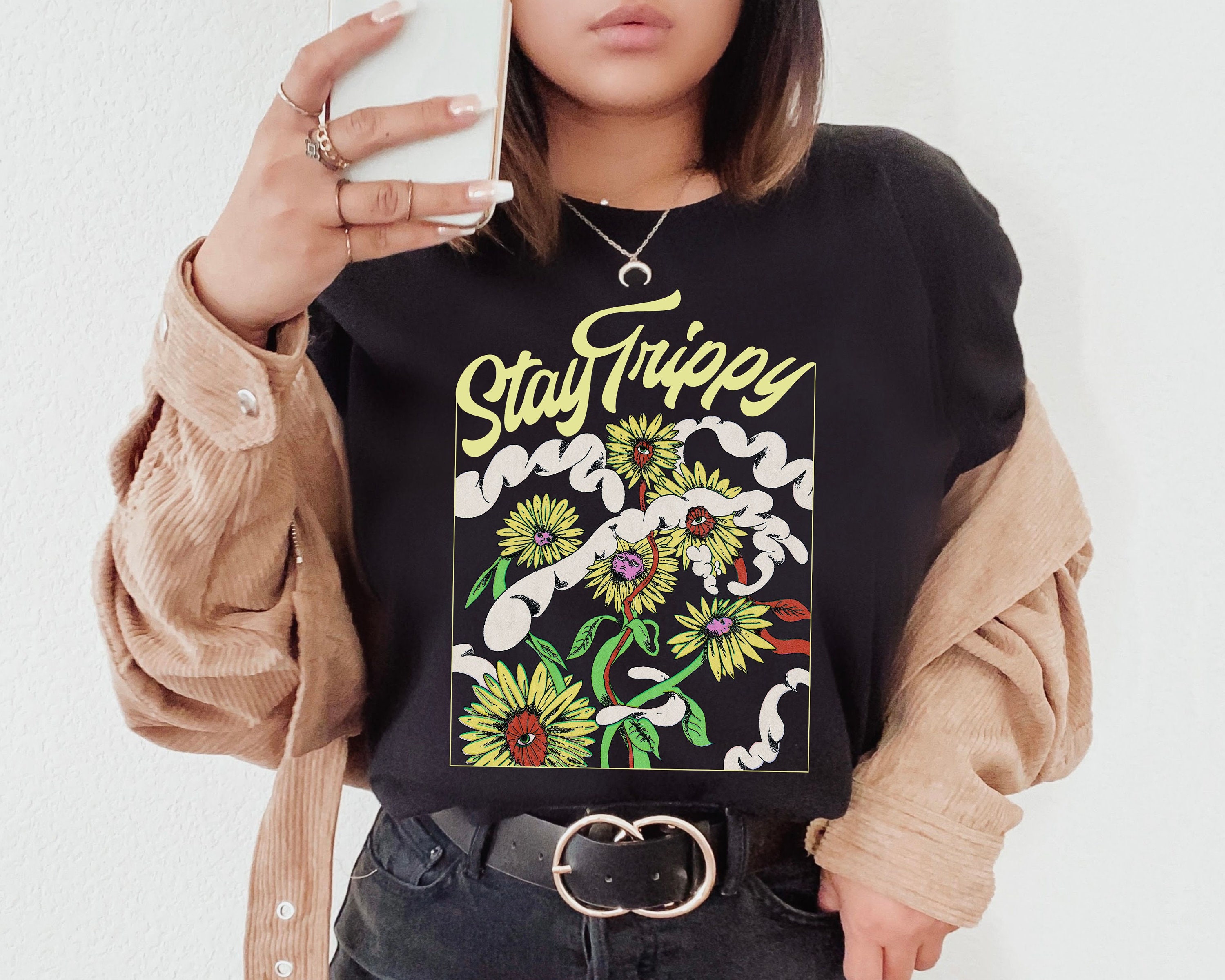 Stay Trippy Psychedelic Art Tshirt – Trippy Graphic Tee – Retro Psychedelic Shirt – Hippie Apparel – Festival – Vintage Trippy Sunflower