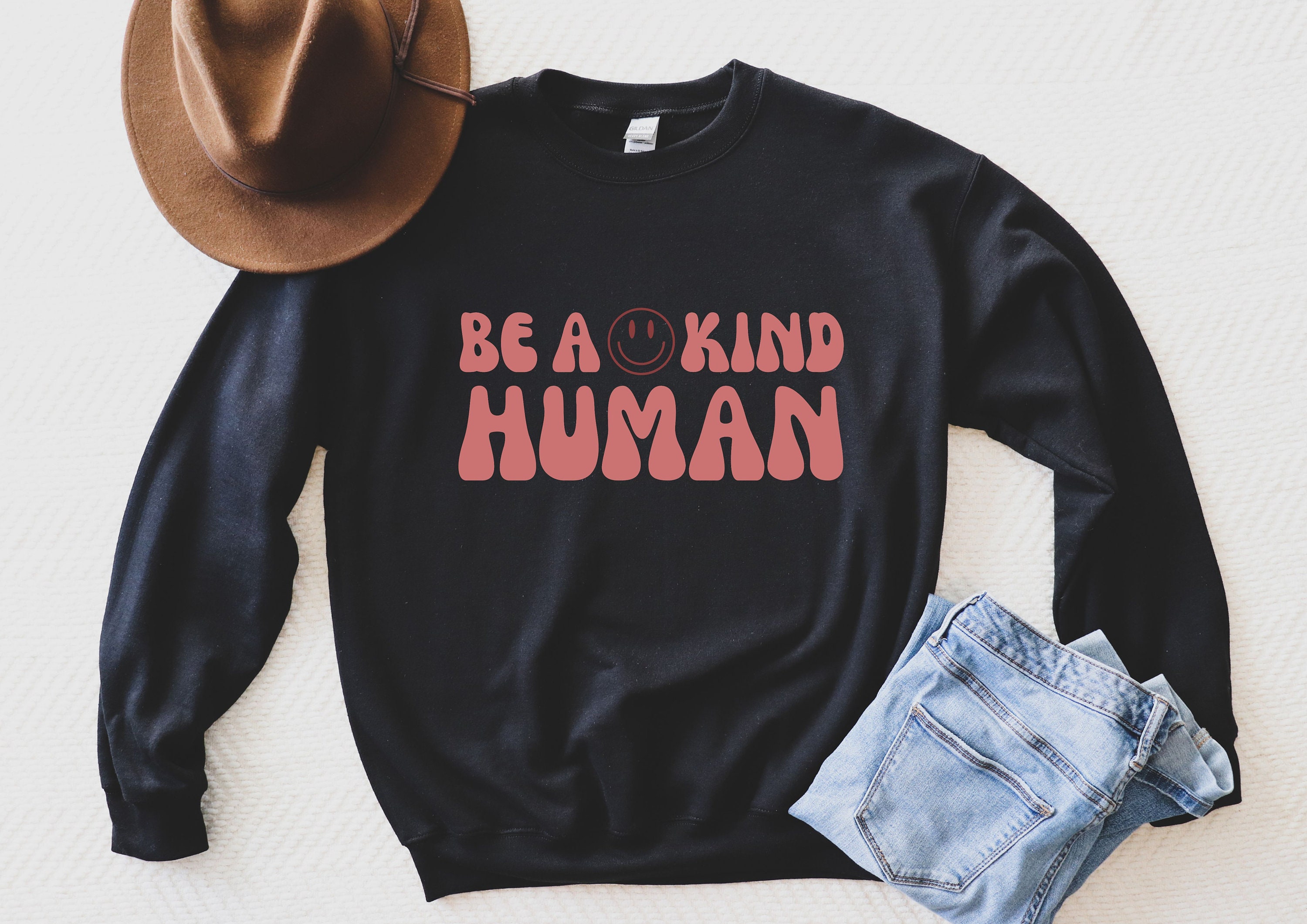 Be a Kind Human Sweatshirt, Be Kind Crewneck Retro Smiley Face Crewneck Kindness Shirts Retro Be Kind Pullover Retro Apparel 70s Clothing