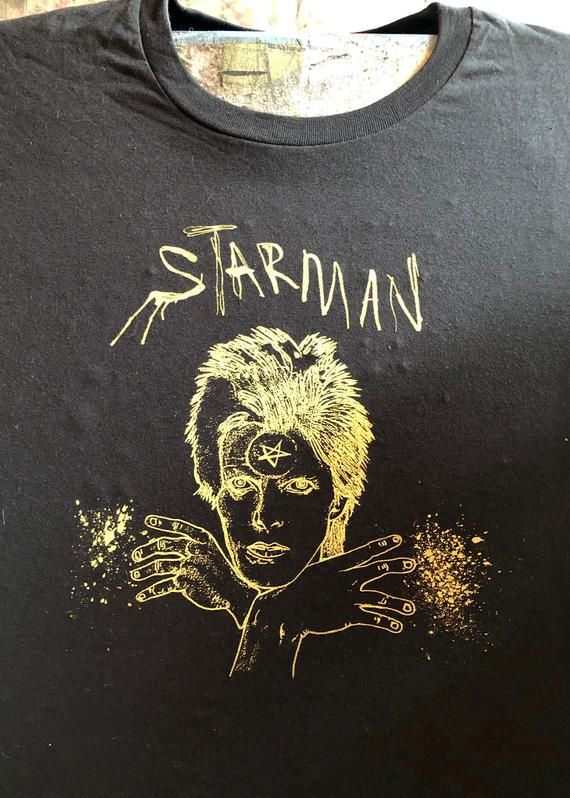 David Bowie Ziggy Stardust Starman t-shirt outfit, Shirt Outfit Idea