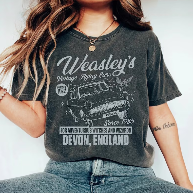 Weasley’S Vintage Flying Car Shirt